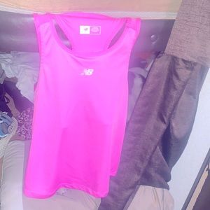 New balance work out tank with built in bra